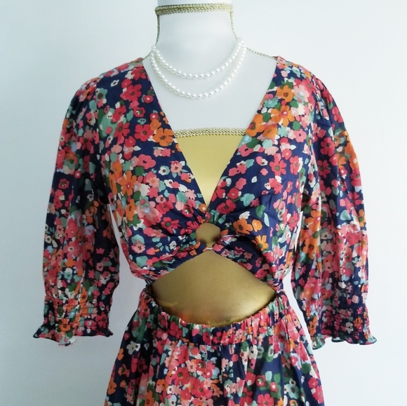 Floral Cut-Out Front Midi Dress - Picture 5 of 16